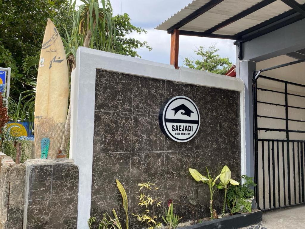 Krui Saejadi Surf And Stay Eksteriør billede